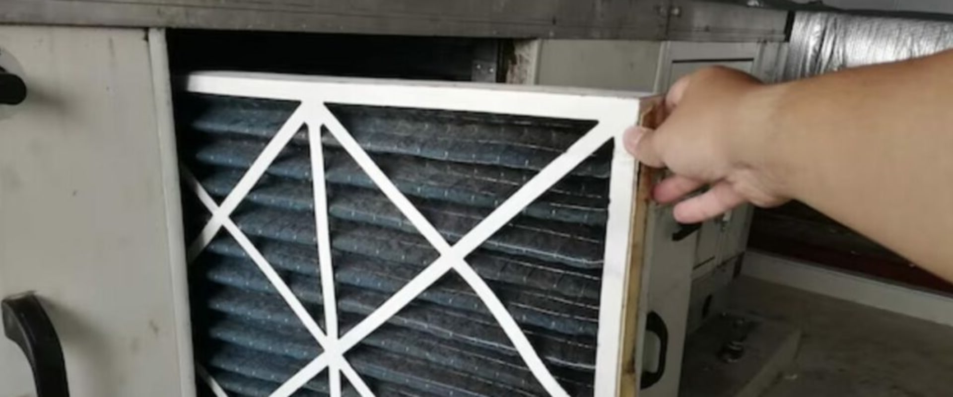 The Benefits of Regularly Changing Your Air Filter